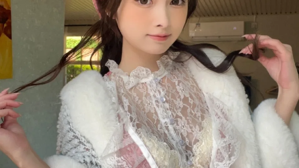 菠萝视频、动漫大赛入口、视频教程:时间顺序视频观察|每日精选聚集地播放预览封面